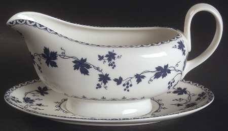 Yorktown Gravy Boat & Underplate
