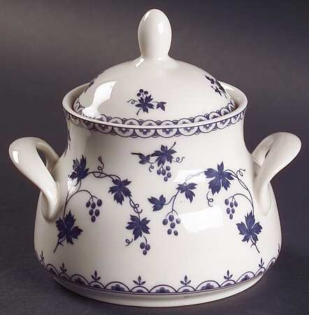 Yorktown Sugar Bowl & Lid