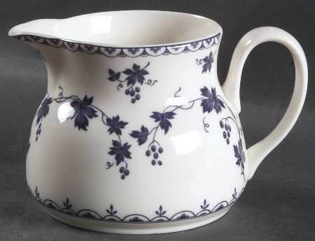 Yorktown Creamer