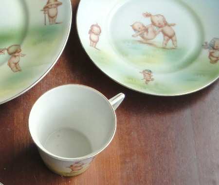 Kewpie Footed Cup