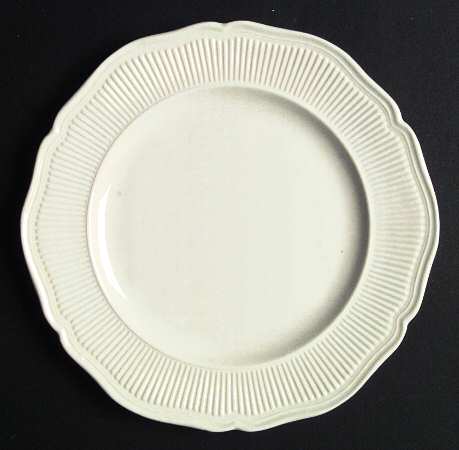 RD87 by Royal Doulton