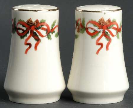 Holiday Ribbons Salt & Pepper Set