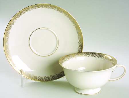 3056 Footed Cup & Saucer Set