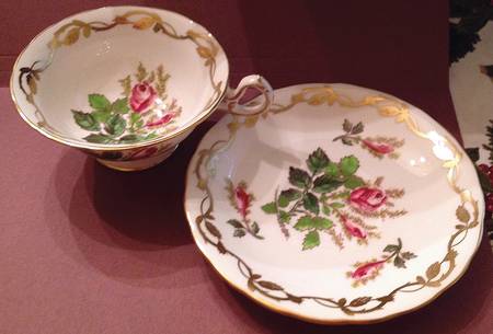 Moss Rose Footed Cup & Saucer Set