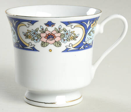 RSA7 Footed Cup