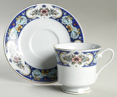 RSA7 Footed Cup & Saucer Set