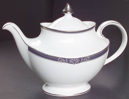 Byron Teapot & Lid