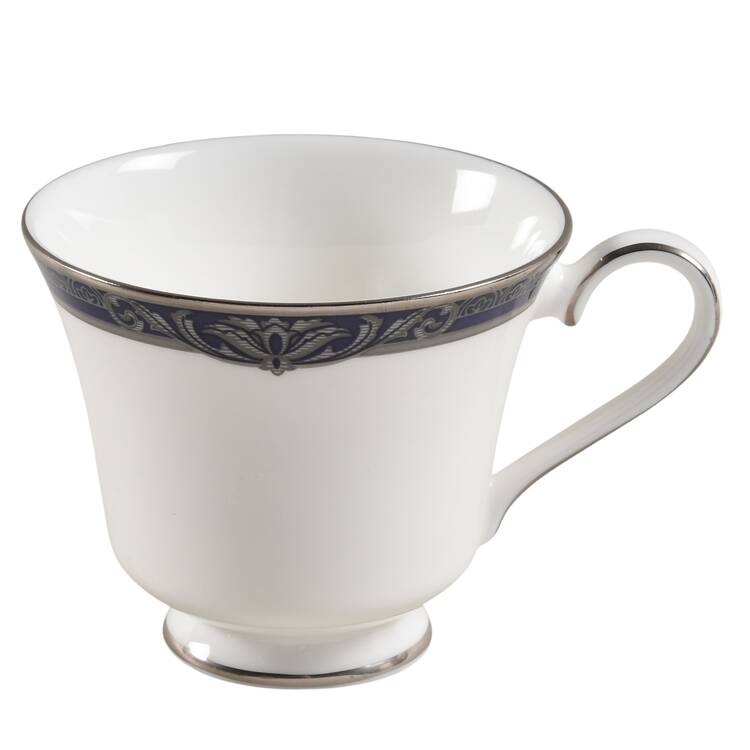 Byron Footed Cup