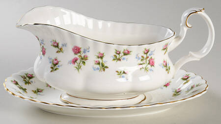 Winsome Gravy Boat & Underplate