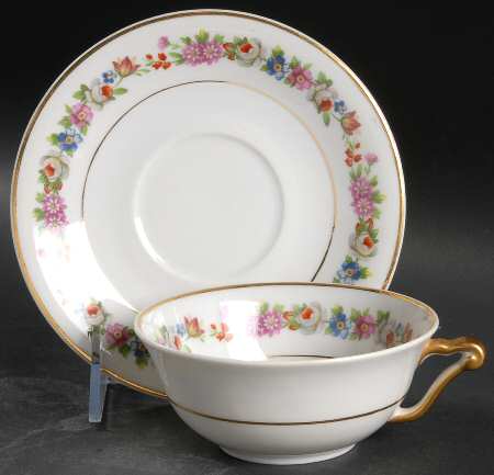 RYD13 Flat Cup & Saucer Set