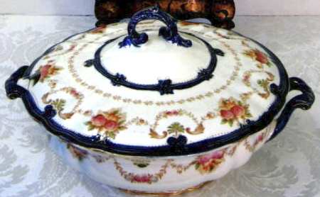 Louvre Round Covered Vegetable