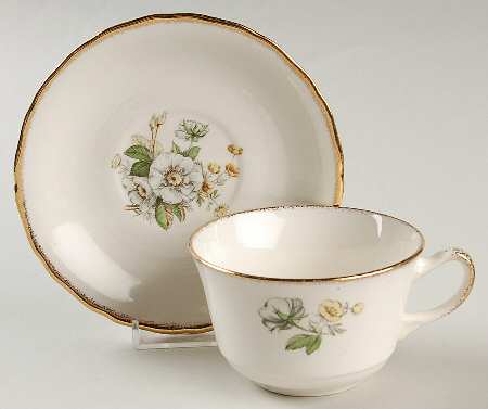 Linda Flat Cup & Saucer Set