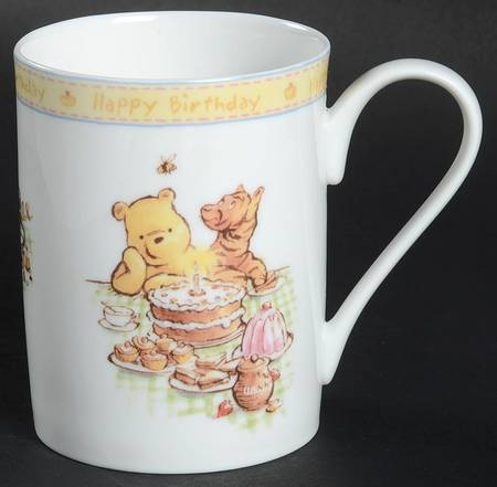 Classic Pooh Happy Birthday Mug