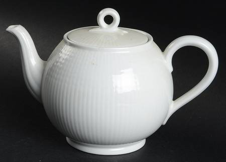 Swedish Grace Snow (White) Teapot & Lid