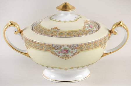 Akron Sugar Bowl & Lid