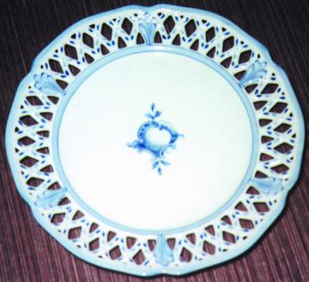 ROR12 Dinner Plate