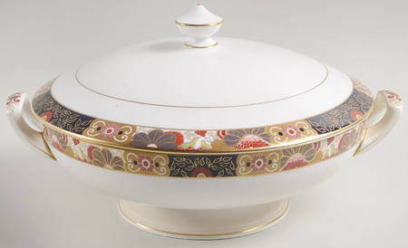 Lord Nelson Round Covered Vegetable