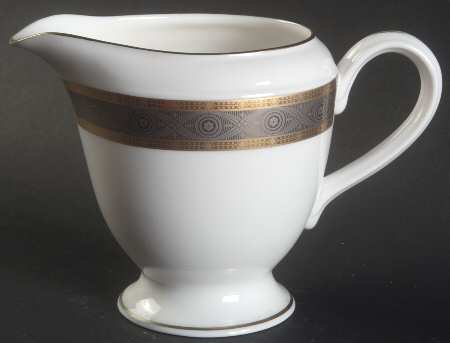 Contrast Creamer