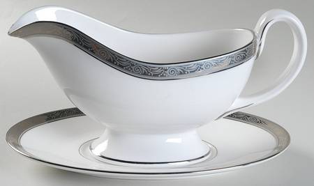 Davenham Platinum Gravy Boat & Underplate