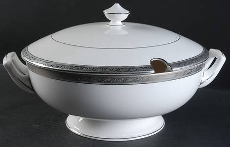 Davenham Platinum Tureen &  Lid