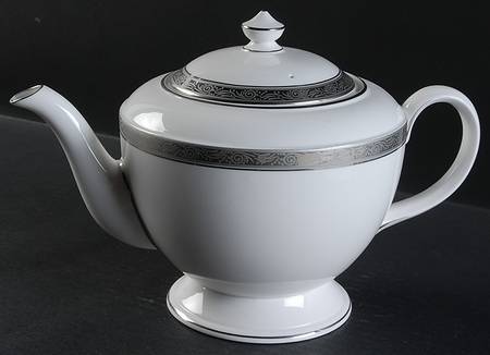 Davenham Platinum Teapot & Lid