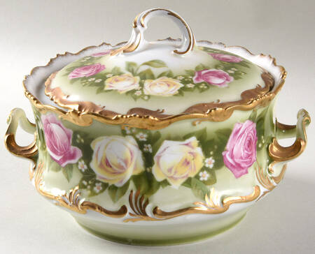 Alice Round Covered Vegetable