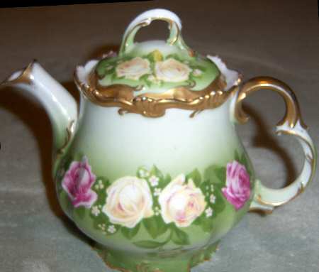 Alice Teapot & Lid