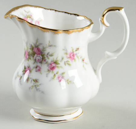 Victoriana Rose (Montrose Shape) Mini Creamer