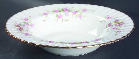 Victoriana Rose (Montrose Shape) Large Rim Soup Bowl