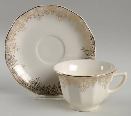 Gold Crest Footed Cup & Saucer Set
