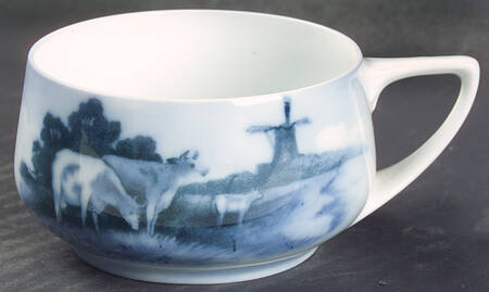 Old Dutch (No Trim) Flat Cup