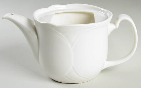 RD91 Small Teapot No Lid