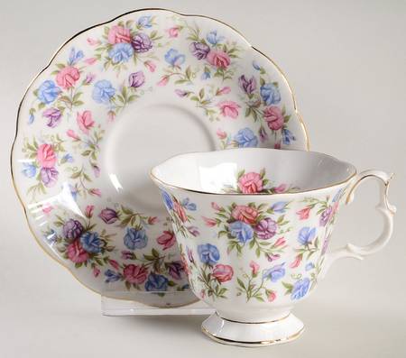 Nell Gwynne Series Footed Cup & Saucer Set