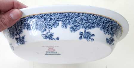 W2279 Navy 9" Oval Vegetable Bowl