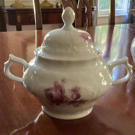 R796 Sugar Bowl & Lid