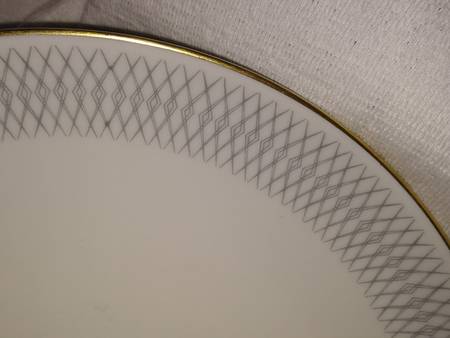 ROT161 Dinner Plate