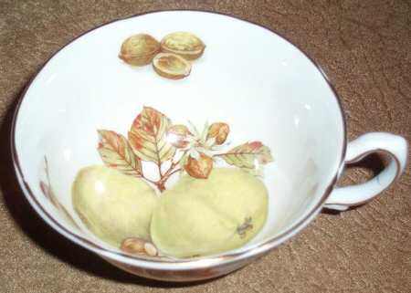 2124 Footed Cup