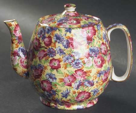Royalty (Bone, Circa 1995) Countess Teapot & Lid
