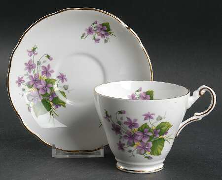 RE5 Footed Cup & Saucer Set