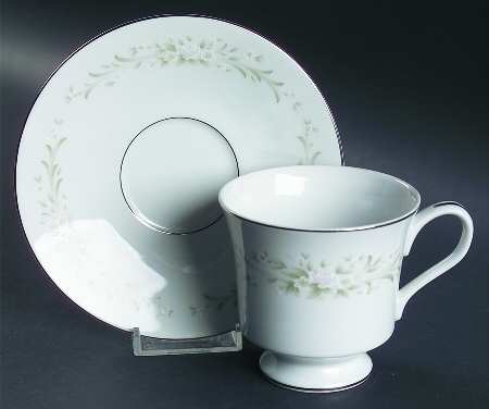 Larksong Footed Cup & Saucer Set