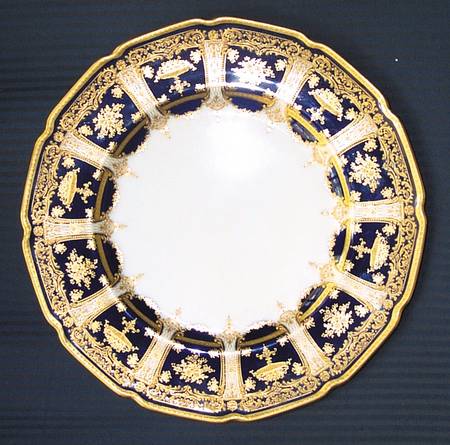 H625 by Royal Doulton