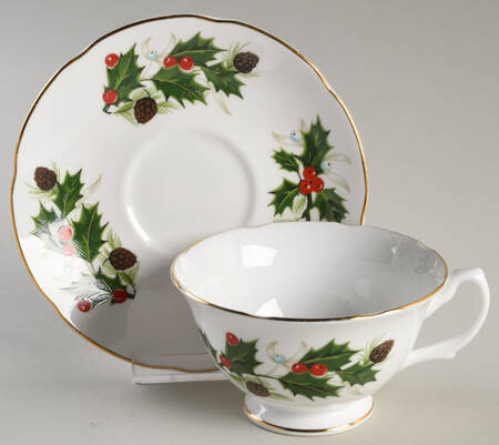 Noel (Crown Backstamp, Scalloped) Footed Cup & Saucer Set