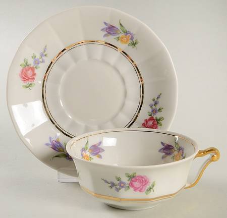 RYD17 Flat Cup & Saucer Set