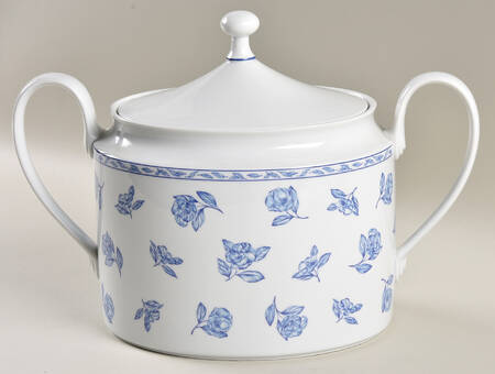 Blue Elegance Oval Covered Vegetable
