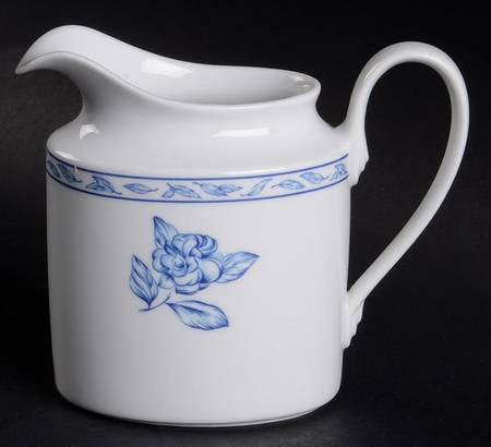 Blue Elegance Creamer