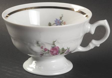 RKT3 Footed Cup