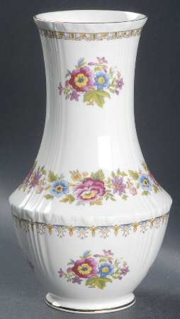 Malvern (Scalloped) 7" Vase