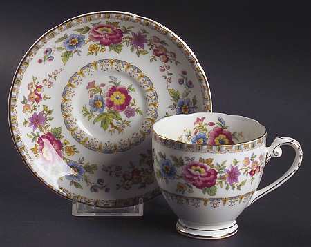 Malvern (Scalloped) Footed Cup & Saucer Set