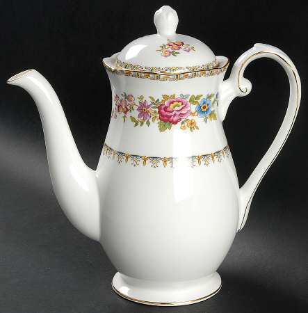 Malvern (Scalloped) Coffee Pot & Lid