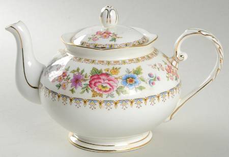 Malvern (Scalloped) Teapot & Lid